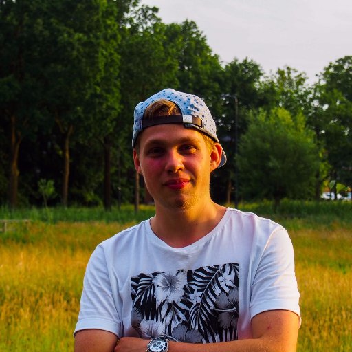 filmingdesigner's profile picture. Casper Menting | Fotografie | Grafisch vormgever | Make It Real | Contact: zakelijk@filmingdesigner.nl | Vind mijn portfolio hieronder |