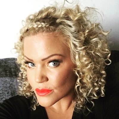 sweeties4feetie's profile picture. girly girl that loves anything pink and sparkley