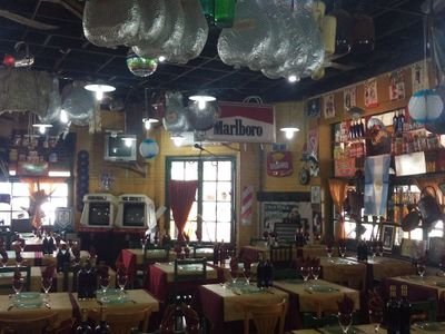 En una esquina histórica de Bernal, podes encontrar Parrillas,Mariscos,Pastas y variedad en cocina internacional.Reservas al 4252-3931/3898 Opina en Tripadvisor