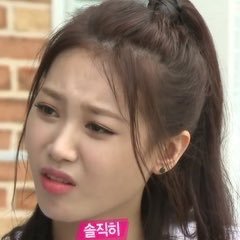 ahyoungwu's profile picture. 