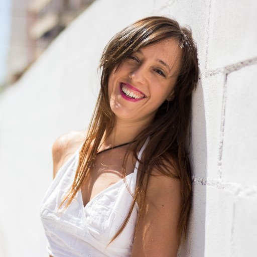 Psicòloga i periodista / Realitzant somnis a L’ikigai, @RevistaDestil i @oh_comunicacio / Addicta a la vida amb els peus arrelats a terra i el cap al cel.