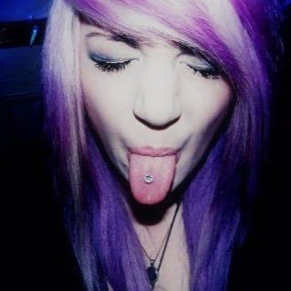 Aribella (aka Ari) - 19, sassy, a lil loud, single, and bisexy. || Skye - 18, shy, really quiet, single, and straight. || RP/FL