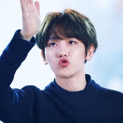 Suhouro's profile picture. se te segui quero vc no nosso gp de kpop no wpp,  mande seu numero na dm