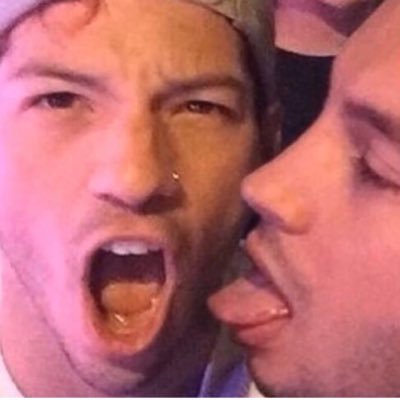 Hello Frens!! Follow my main account @_skeletonpilots @_skeletonpilots @_skeletonpilots thank you 🌹. Stay strong, stay alive, stay street |-/