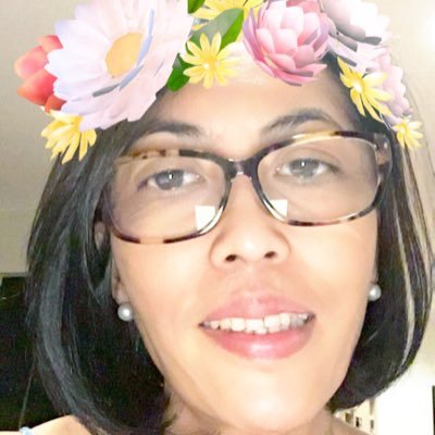 RiaReshijaya's profile picture. 