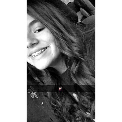 flora_mql's profile picture. 