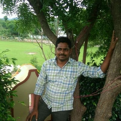 Premprakash sharma me Halvai ka kaam karta ha