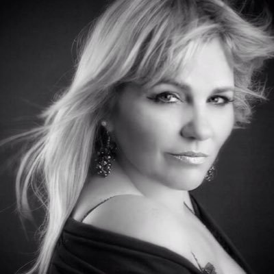 RenzaMaryAnn's profile picture. 