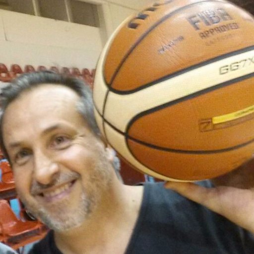 Periodista en @MundoDcomar y @LAVOZcomar
Mucha pasión para vivir! Amante del básquetbol
https://t.co/GrRuiNCxIl…