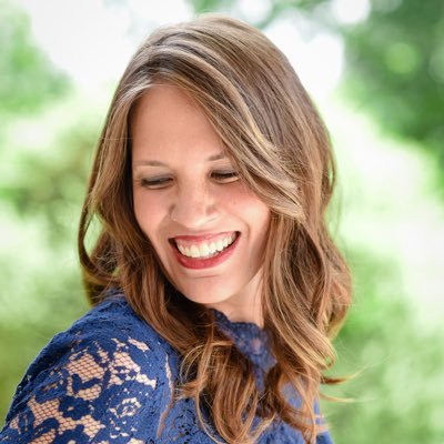 On a mission to help moms overcome weariness & live abundantly. Founder of @BraveMoms, Team member @wearedeclare, Inventors wife, mom of 6.