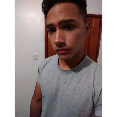 cantautor venezolanicimo 🎈.
🏀basketball. Marinos 💪.