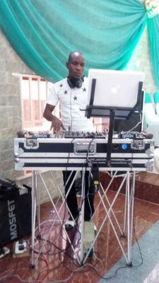 Born 2 DJ