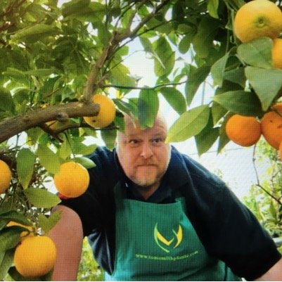 Tom Smith plants specialises in High Quality Soft Fruit bushes, and trees, together with a range of vegetable seeds selected for flavour and quality