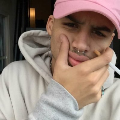 kylerpgsr's profile picture. j'suis pas en manque, j'ai ma strip. | Nola.