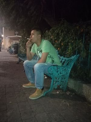 la musica es la mejor medicina para la tristeza
pero el reggae...
es la cura