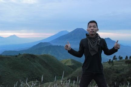 UIN Sunan Kalijaga Yogyakarta (Bimbingan Konseling Islam)
Kebumen-Yogyakarta