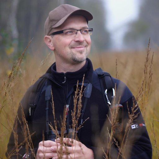 Associate Professor at the Department of Ecology, Faculty of Biology, University of Warsaw. Vice-President of the Association for Nature 'Wolf'