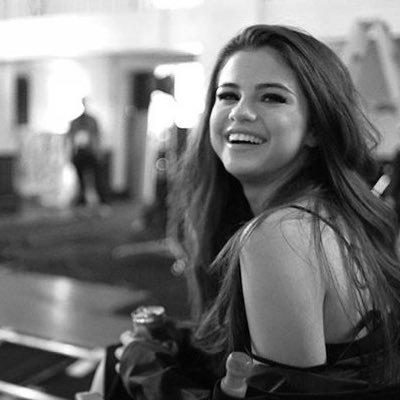 ValeEletrice's profile picture. a day without you is like a year without rain.