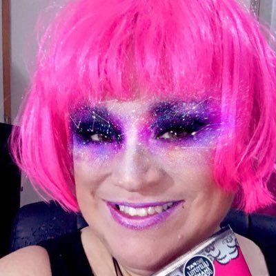Premier Perfectly Posh Biz Owner & Leader of https://t.co/CGZlq5CXA4 ❤️Singer❤️Vocal Director♥Social Media Extrovert✨CONTESTS✨ Samples❤️Non-Toxic Skin Care