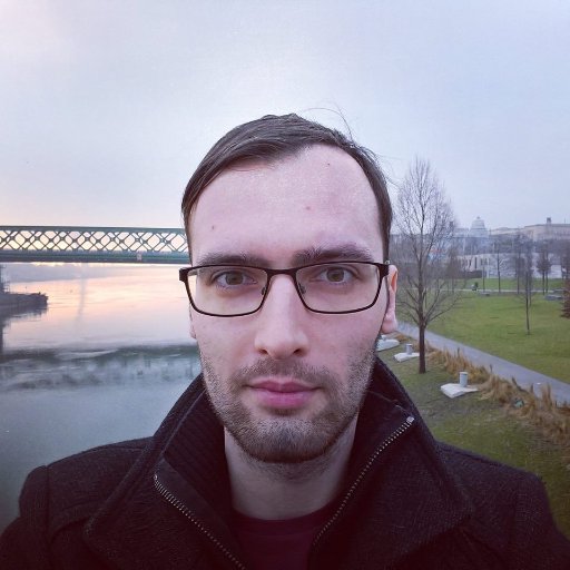 Matejxx's profile picture. Copywriter, #F1 fan, technology addict