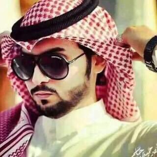 إحترام ، واهتمام ،ونيه طيبه إن وجدتَ شخصاً يجمع ھذھ الثلاثه لا تخسره جميع تغريداتي تجدونها بالمفضله اغرد بكل جميل ومفيدبحدود الادب .