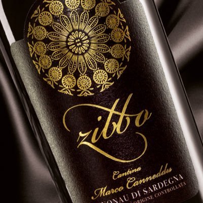 Zibbo, nato da un'antica vite baciata dal sole che riscalda il prezioso Cannonau in una terra naturalmente vocata 🍷 #wine #naturalwine #cannonau #sardinia