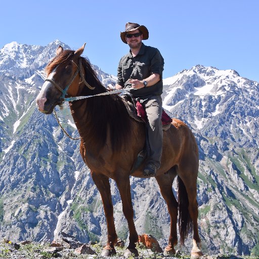 Birder, photographer & ecologist who loves mountains & alpine flora. @naturetrektours leader. @Alpinegardensoc president.