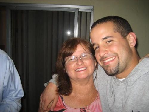 wanbebeachbum's profile picture. Hubby, 2 sons......love spending time with family and friends...LIVIN' N LOVIN' R LIVES