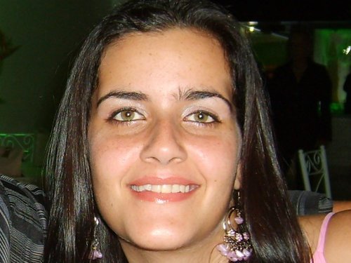 Como Vezes Uma Criança de salto alto e Outras Vezes Uma mulher Que brinca de Balanço sou assim .... .... e Um Jeito de Ser todo EDITH kkkkk