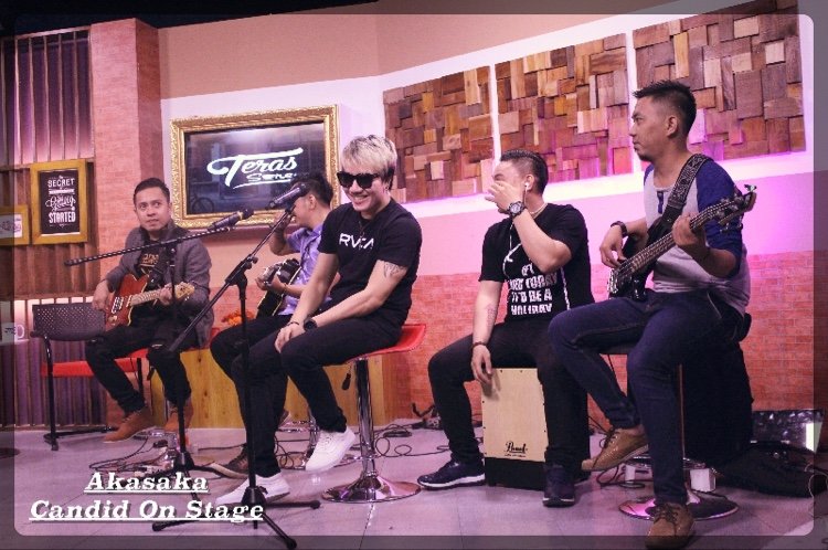 AKASAKA_Band's profile picture. Official Account | MSM Record (Label & Publish) | Kau Tetap Dihati | https://t.co/551hxwDngU | AKASAKA_Band Indonesia (Path)