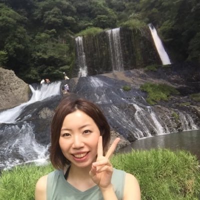 カレン熊本店で働いてます美容大好きエステティシャンです☆#ハイパースキン脱毛 #カレン #KAREN #ポールシェリー #エンビロン #インディバ ☆食べるの大好き!運動も欠かせません!#ジム #バスケ #テニス #サッカー