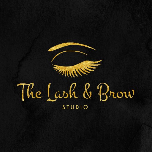 #Yeg lash & brown experts! 💋 Visit us for Waxing, Spray Tan, & Permanent Make-Up too. ✨ Come in or call 780.989.7664 to make an appointment.