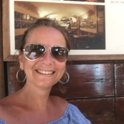 crameca's profile picture. 