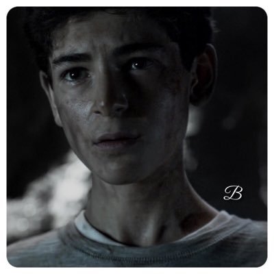 ⠀⠀⠀⠀⠀✦┋ ❝Well, you see, ᴄᴏᴡᴀʀᴅs die many times before their deaths ⎯ the ᴠᴀʟɪᴀɴᴛ never taste of death but once.❞┋✦ ||SL/MC||