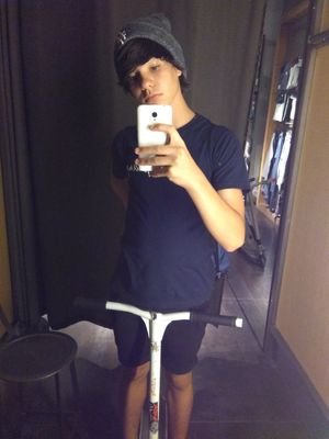 eljefe0025's profile picture. 