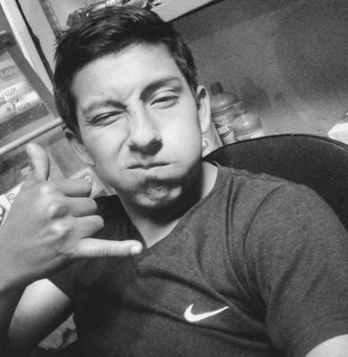 viethRodriguez's profile picture. Relativamente muerto, literalmente vivo.