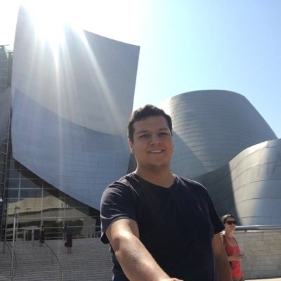Arquitecto, humanista y del Deportivo Guadalajara