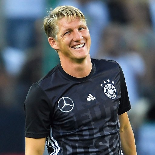 KuttanMUFC's profile picture. Red Devil since 2005. Indian. Likes Football and Cricket. 
Violent when disappointed. Happy person normally !