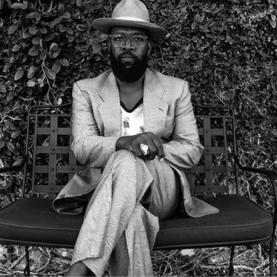 BLACK RENAISSANCE MAN: TALENT CURATOR @bridgediaspora @rootsjam @Rootspicnic @Afropunk SOCIAL MEDIA MGR: @TheRoots @QLS  https://t.co/3YhtHFnB9p 🇺🇸 🇳🇬 🇬🇦
