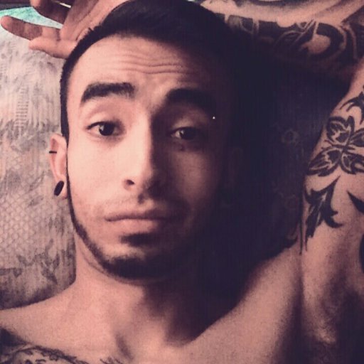 TavoOcampo's profile picture. Vivir no es sólo existir, sino existir y crear, saber gozar y sufrir  y no dormir sin soñar.  Descansar, es empezar a morir. https://t.co/6bj5SD8lVN