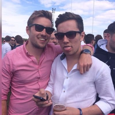 elliotlines12's profile picture. 