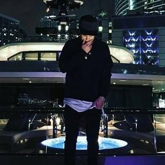 Artista Urbano Soy De La Ciudad De Medellin Colombia
Contrataciones: Mánager 3002917227