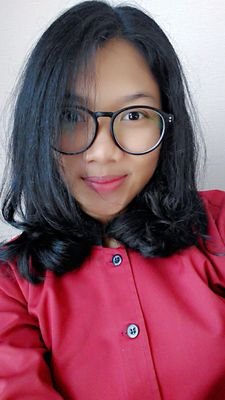 naseptiana's profile picture. anything that makes you sad, leave. and anything that makes you smile and hapiness, keep it. | part of mon avenir cinaaa