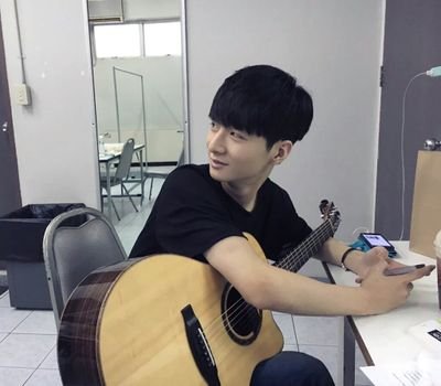 niaarismha's profile picture. why.??