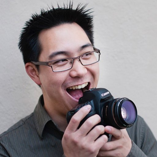 Product Designer at VMware. Previously a wedding photographer and circuit design engineer. Loves cats and sea otters. Pretty pics @jkuophoto!