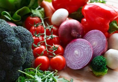 At Nutrition Associates, we join the fight against lifestyle diseases by empowering you with knowledge on cooking methods, nutrition, rest and more.