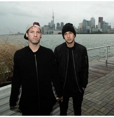 free follow from @narosa_chabam please follow back T|-/ANK YOU
✌STAYSTREET✌