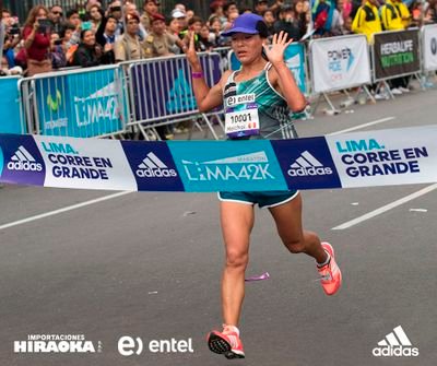 Deportista peruana. 
Mejor tiempo sudamericano en Maratón de Berlín (2:26:48).