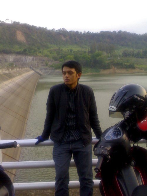 aNAZjOaNa's profile picture. Ku bisa karena terbiasa....