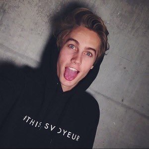 NeelsHybride's profile picture. i need a baby.